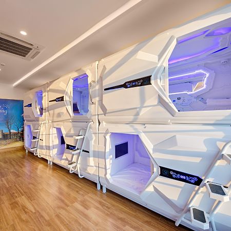 Ancyra Capsule Hotel - Backpackers Paradise & Rooftop Bar Da Nang Eksteriør billede